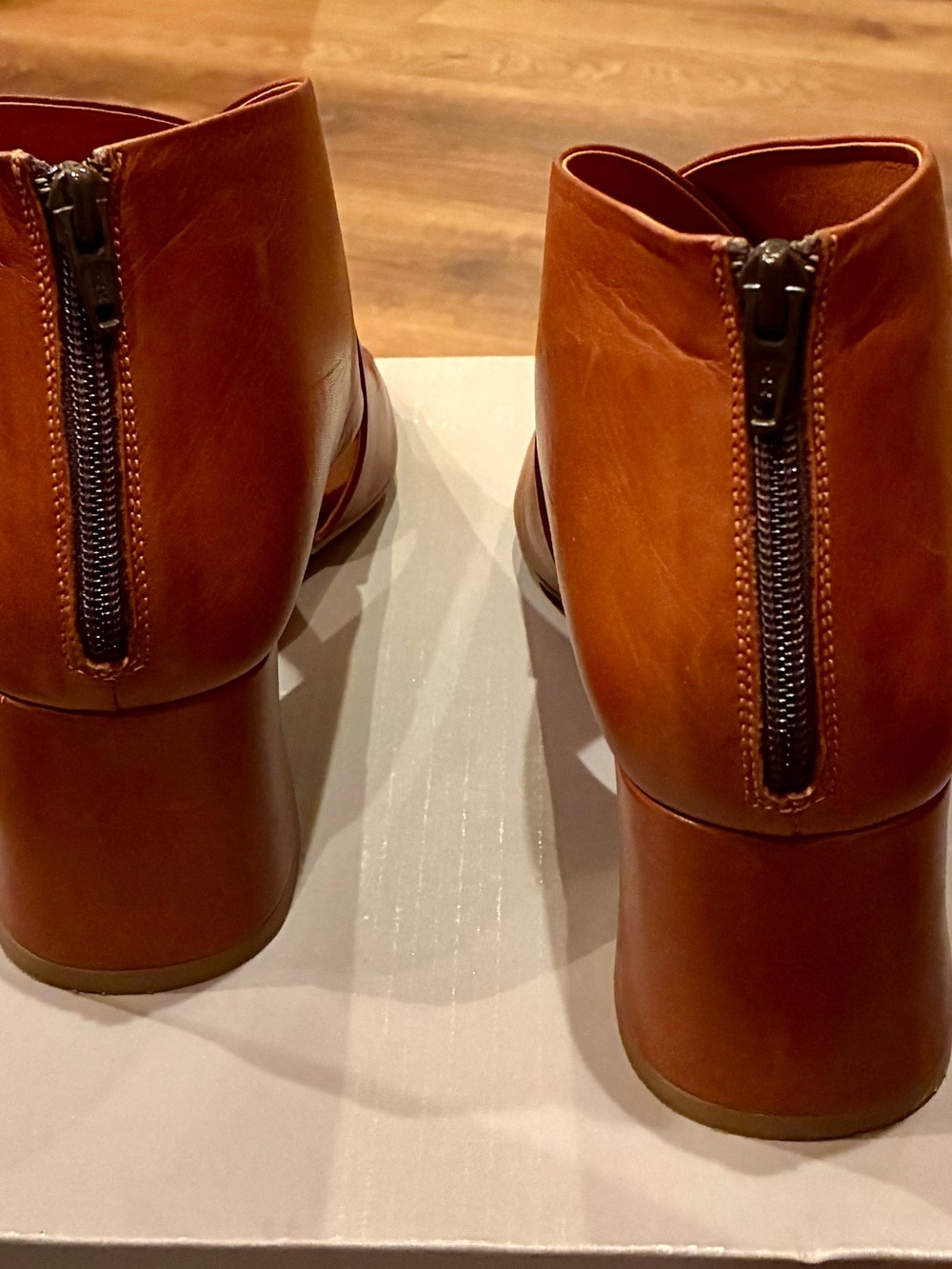 Miz Mooz Caramel Tan Leather Peep-Toe Block Heel Zip Back Booties size 41 - Picture 3 of 8